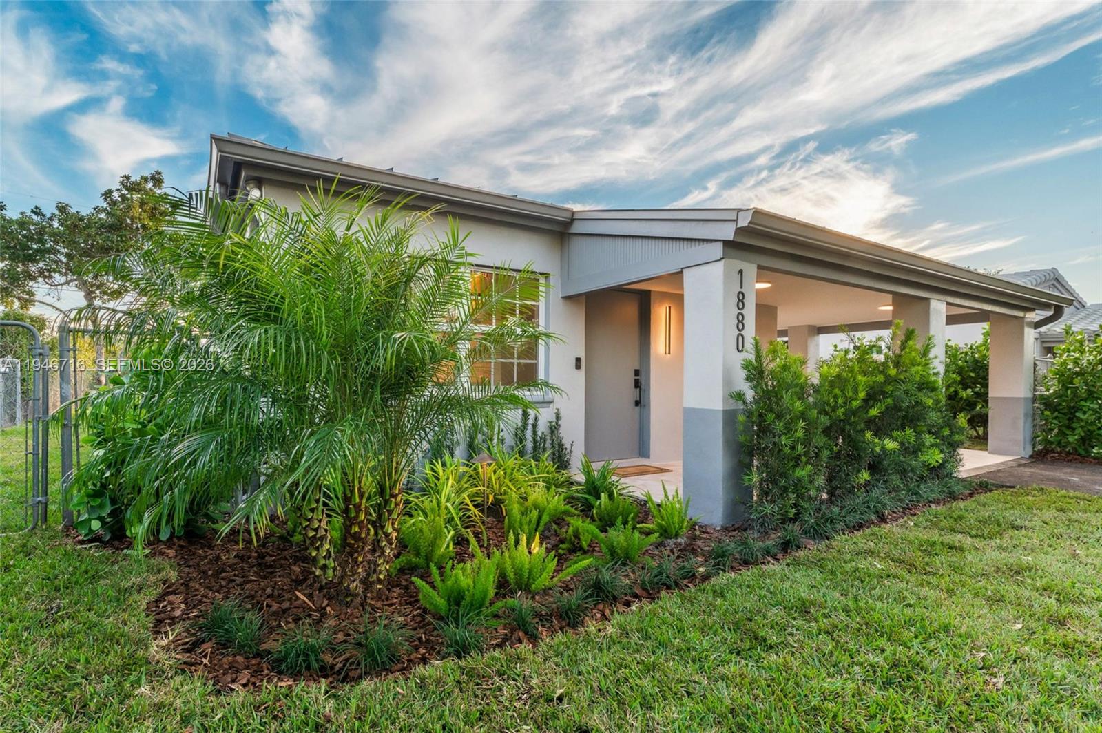 1880 NE 180th St North Miami Beach, FL 33162