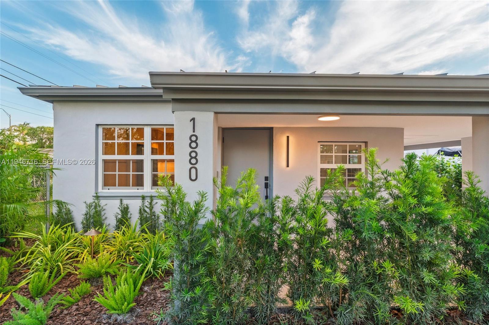 1880 NE 180th St North Miami Beach, FL 33162