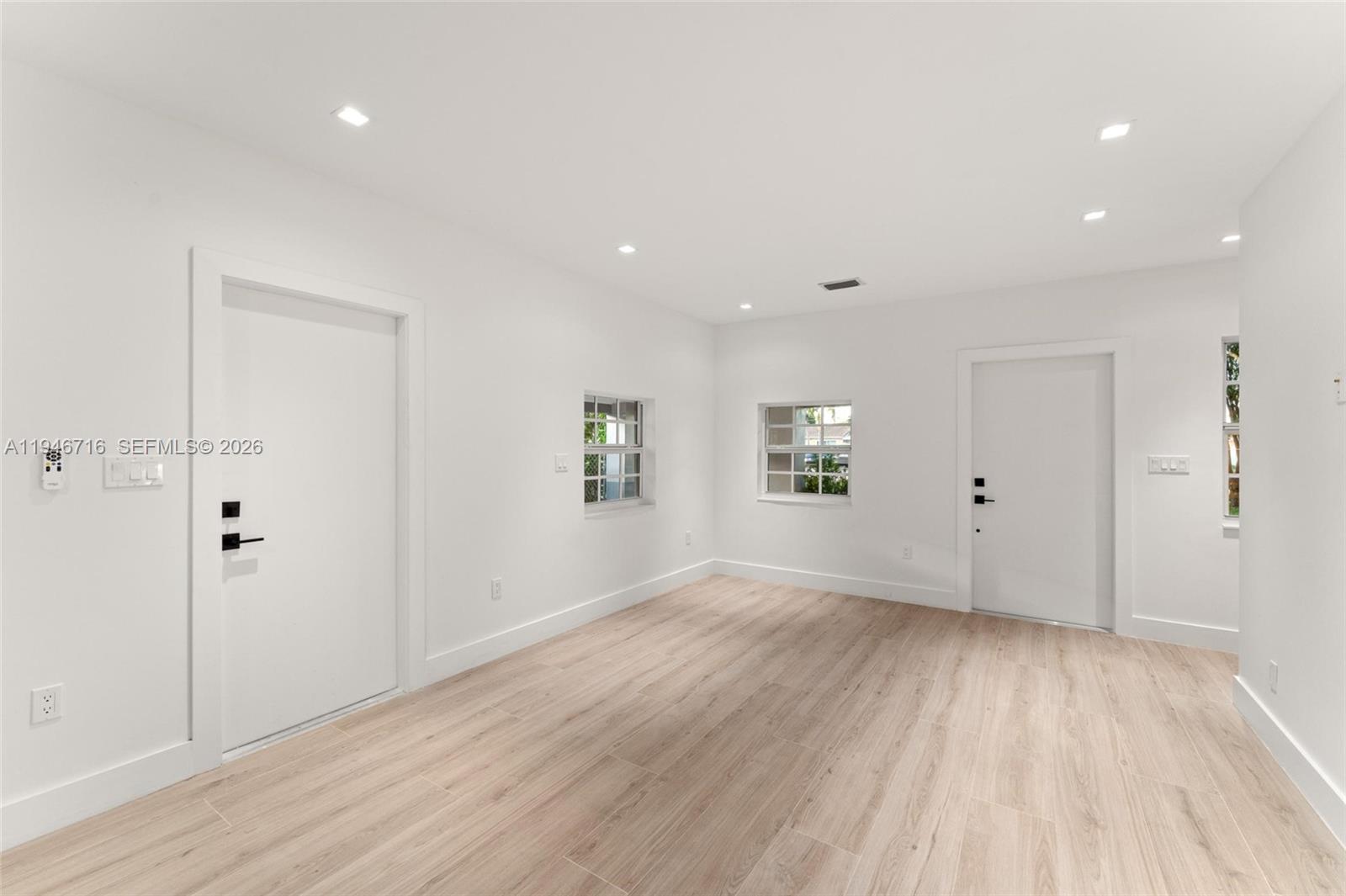 1880 NE 180th St North Miami Beach, FL 33162