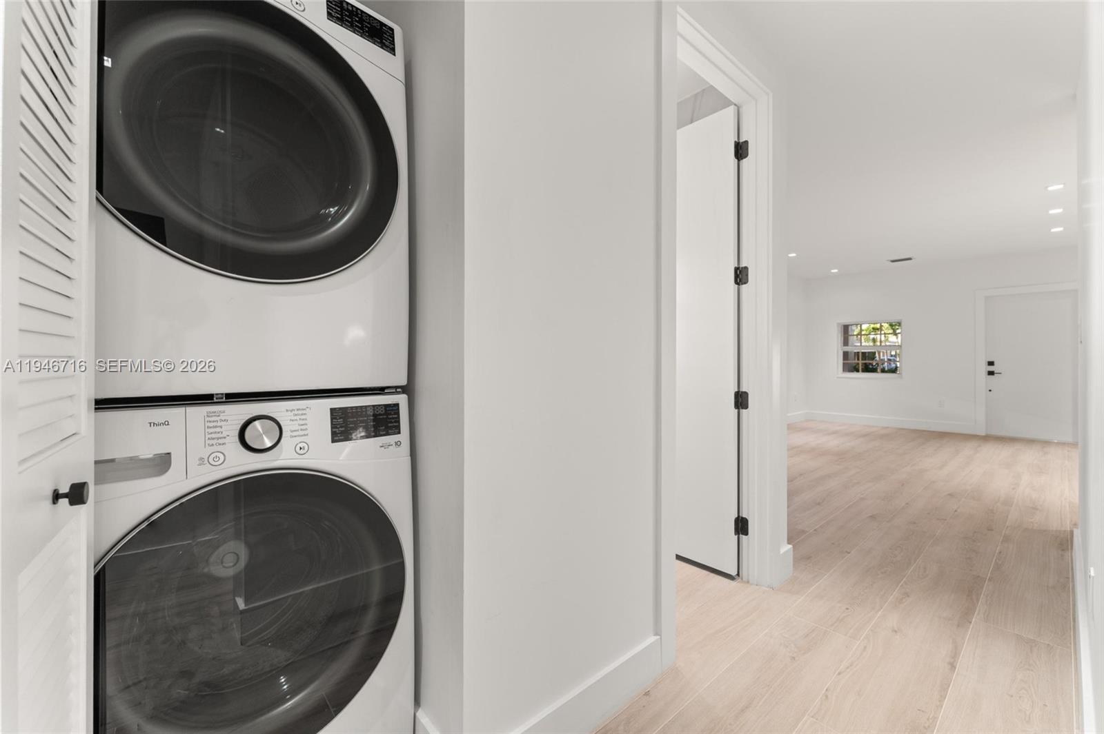 1880 NE 180th St North Miami Beach, FL 33162