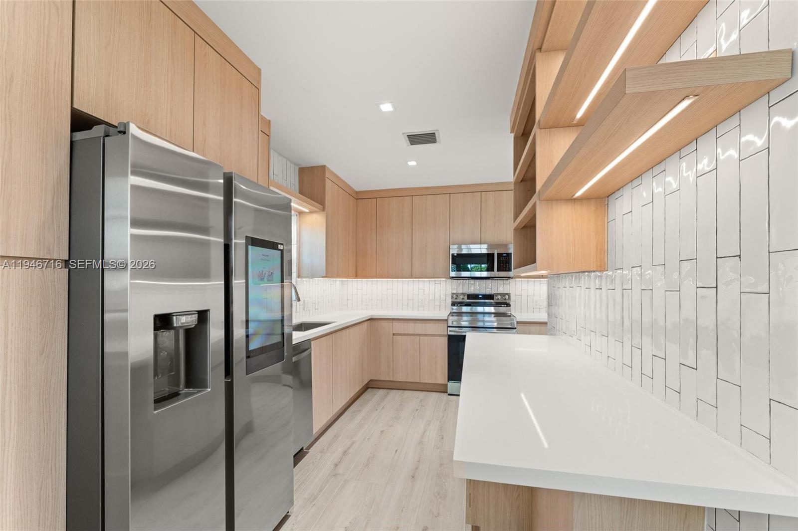 1880 NE 180th St North Miami Beach, FL 33162