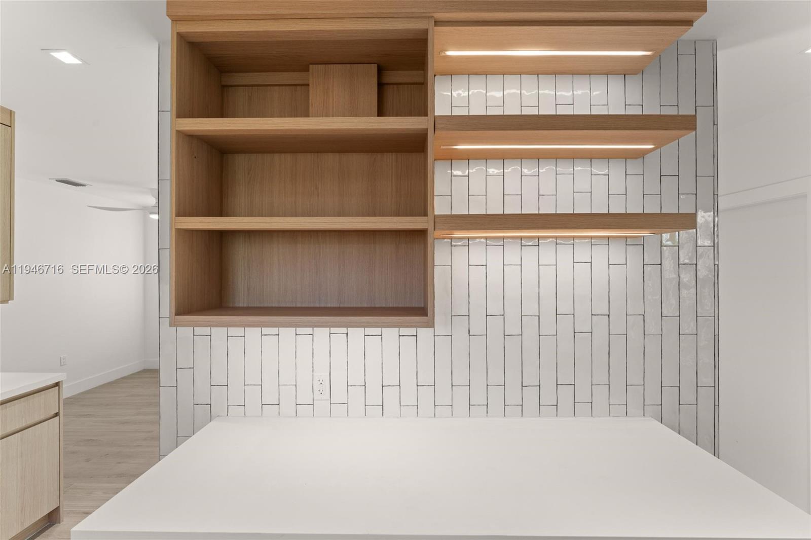 1880 NE 180th St North Miami Beach, FL 33162