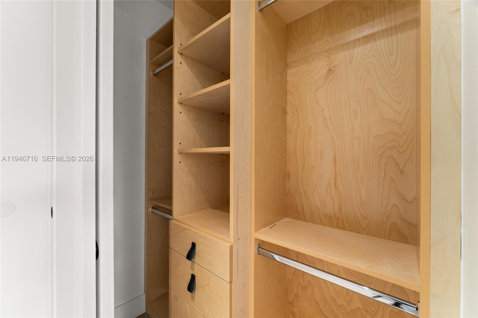 1880 NE 180th St North Miami Beach, FL 33162