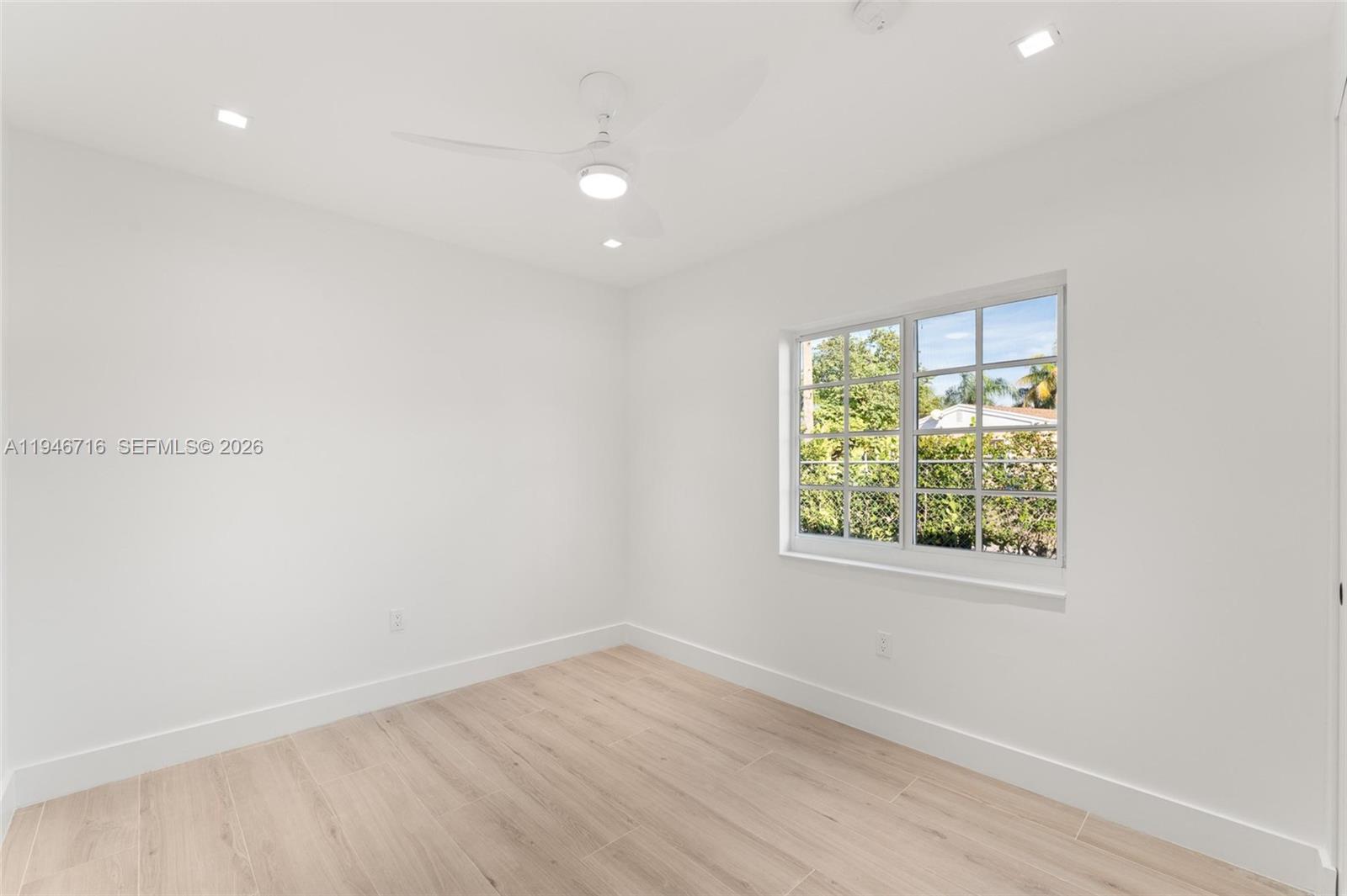 1880 NE 180th St North Miami Beach, FL 33162