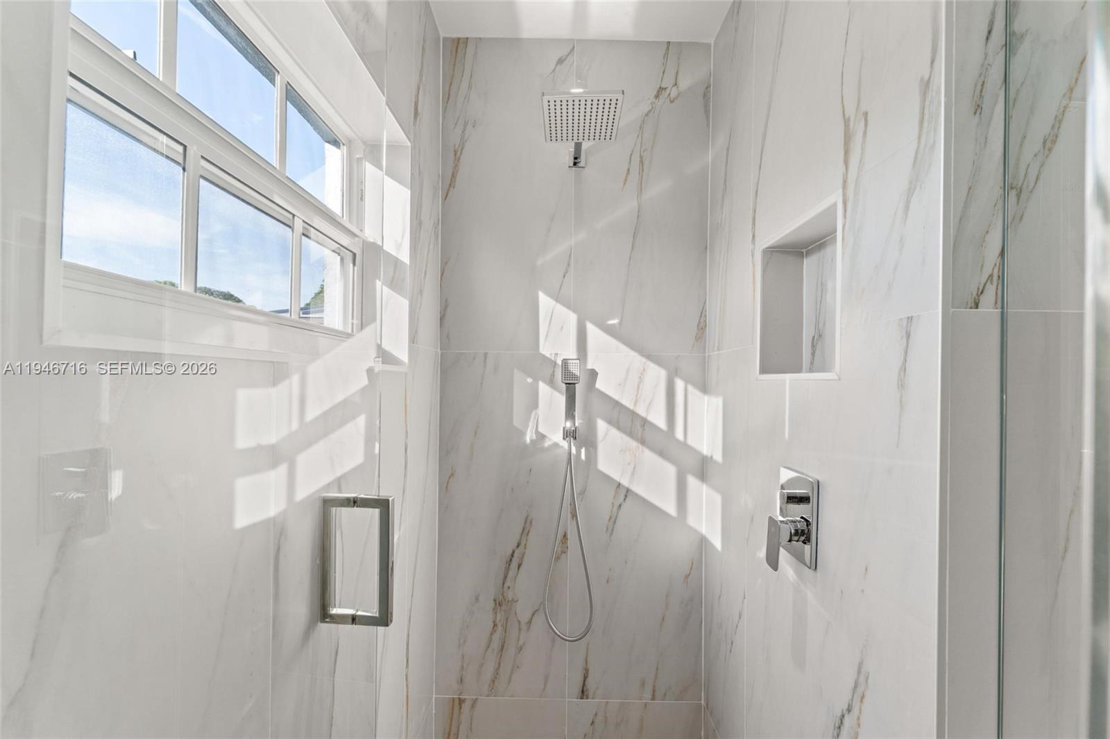 1880 NE 180th St North Miami Beach, FL 33162