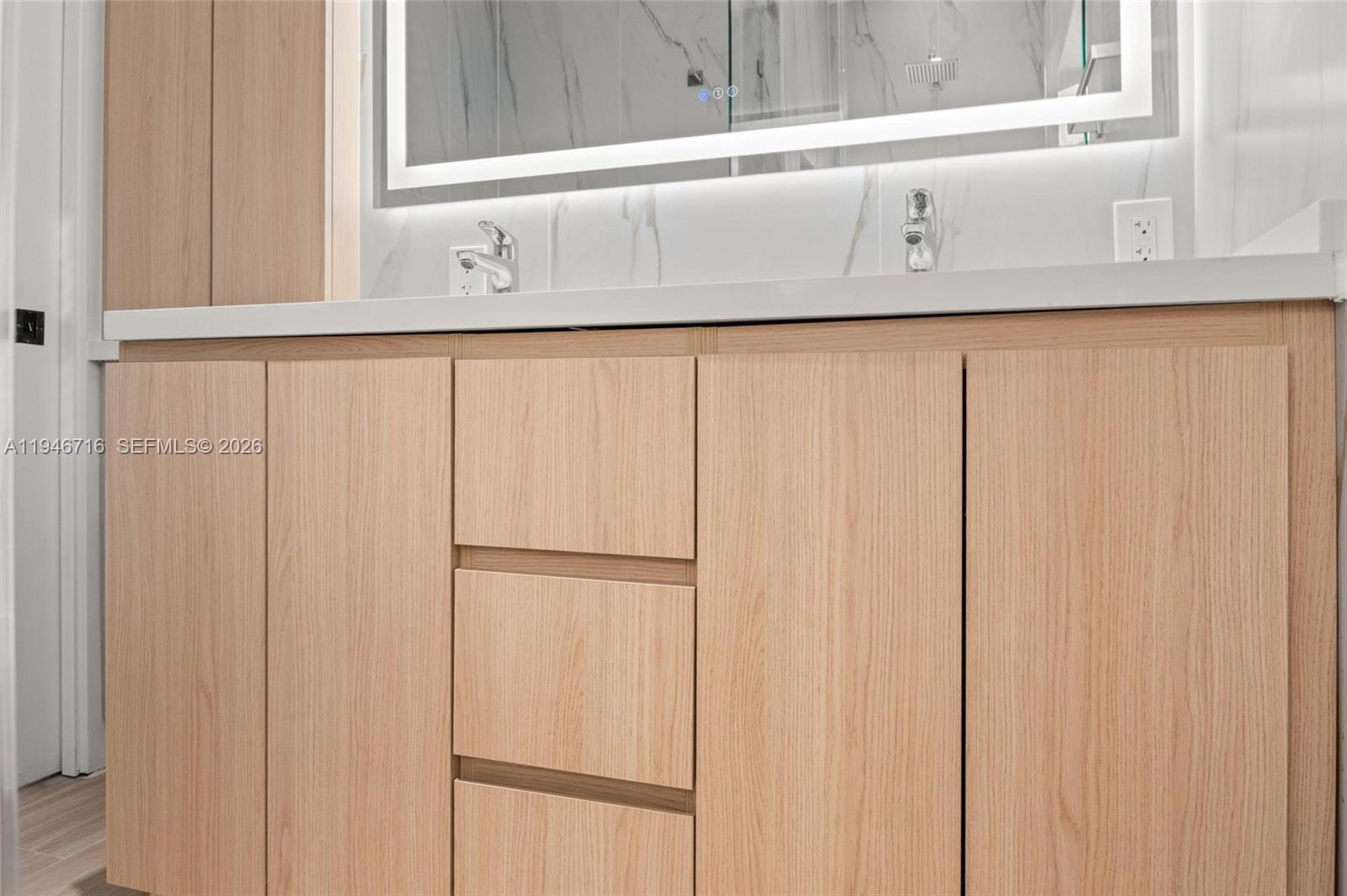 1880 NE 180th St North Miami Beach, FL 33162