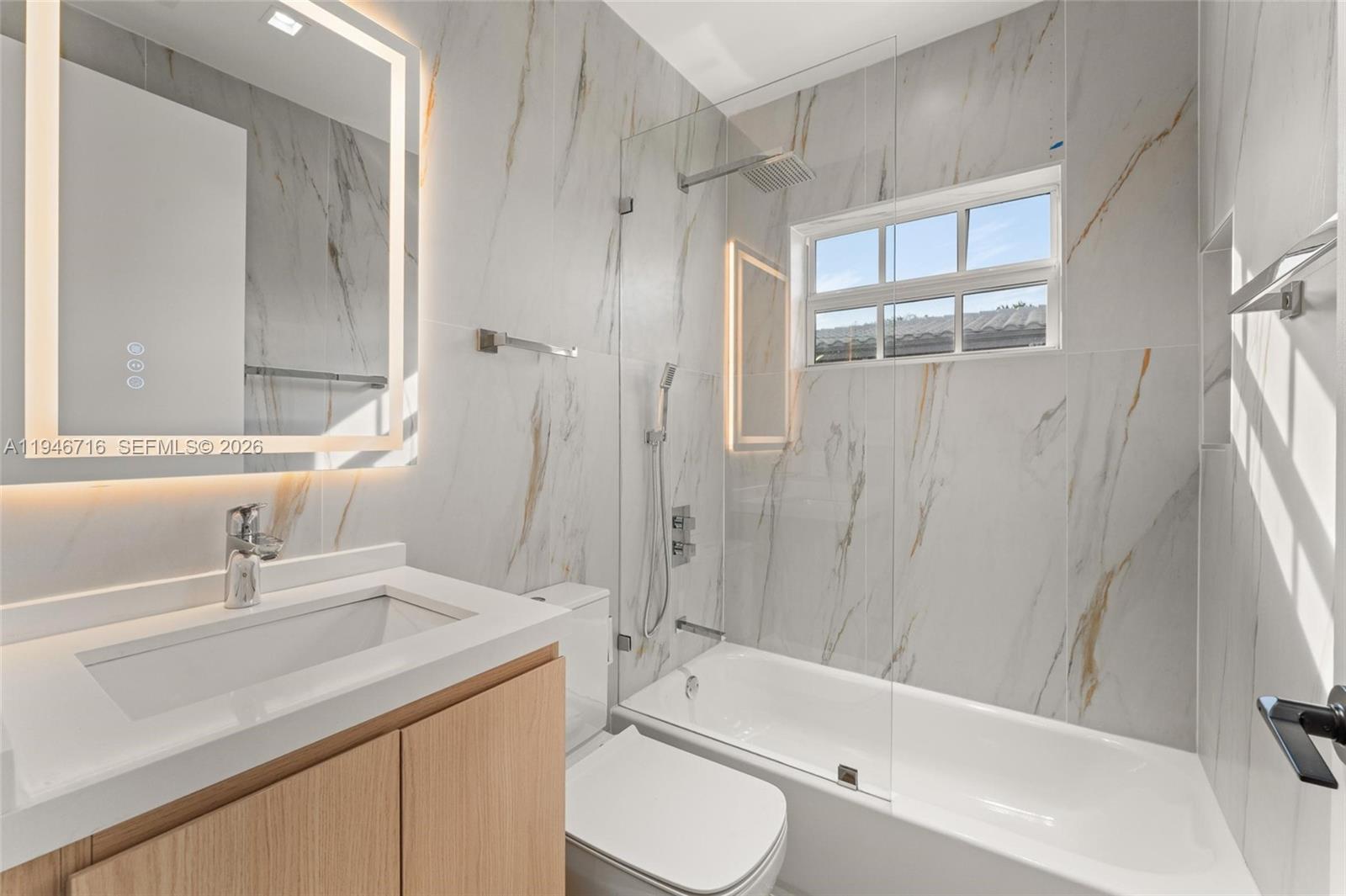 1880 NE 180th St North Miami Beach, FL 33162