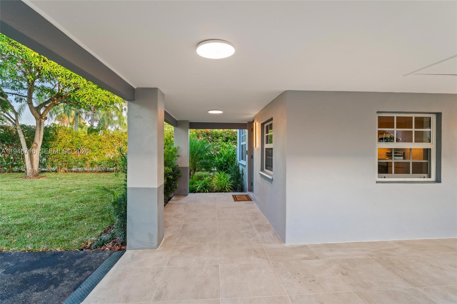 1880 NE 180th St North Miami Beach, FL 33162