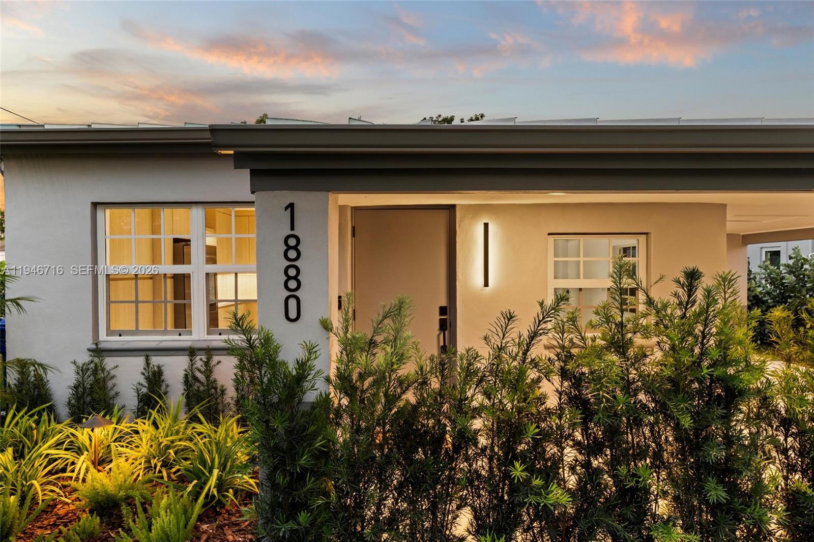 1880 NE 180th St North Miami Beach, FL 33162