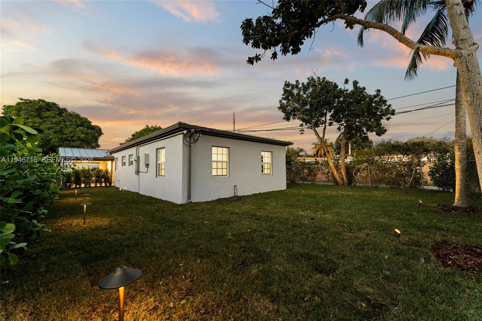 1880 NE 180th St North Miami Beach, FL 33162