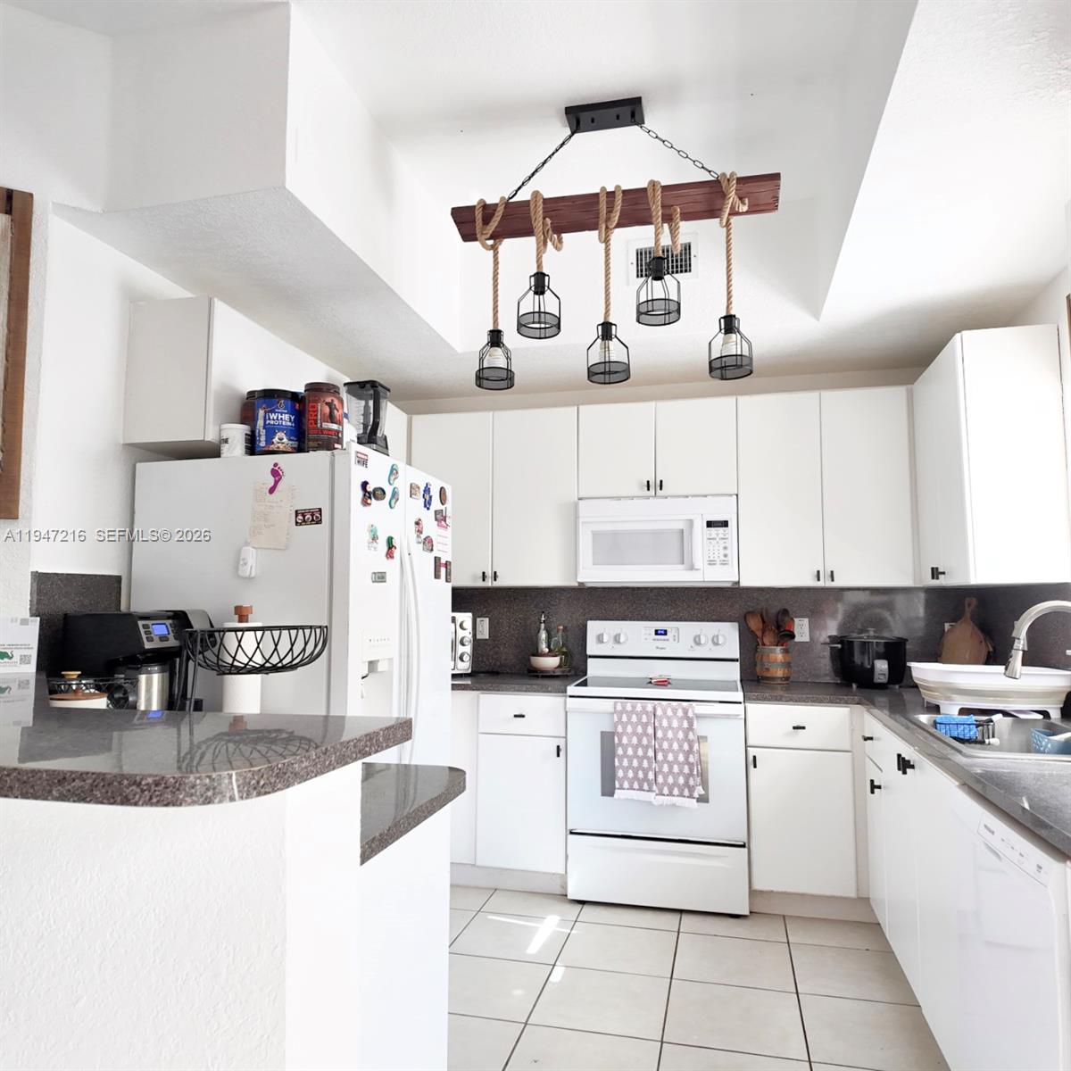 8884 SW 220th Ln Cutler Bay, FL 33190