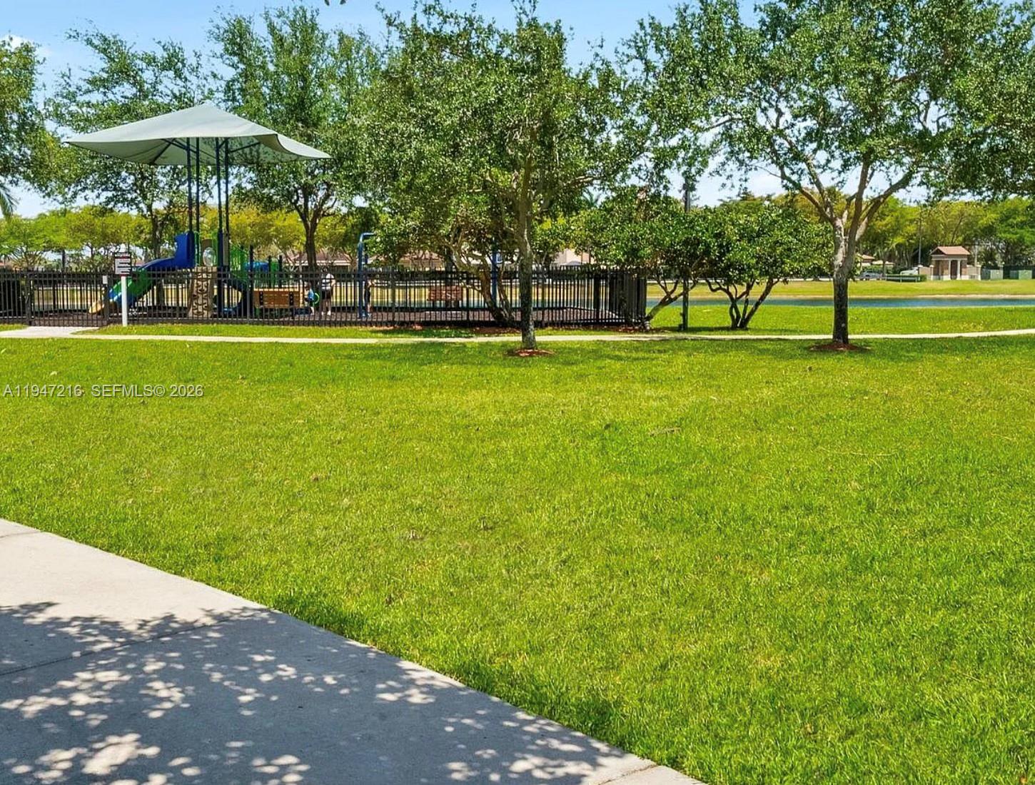 8884 SW 220th Ln Cutler Bay, FL 33190