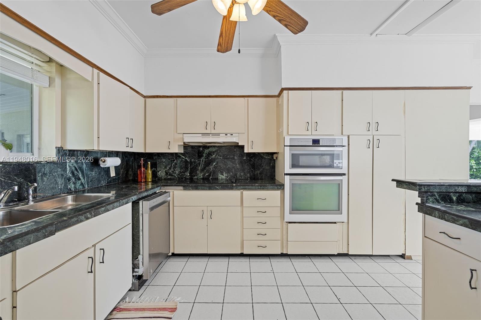 1510 S Treasure Dr North Bay Village, FL 33141