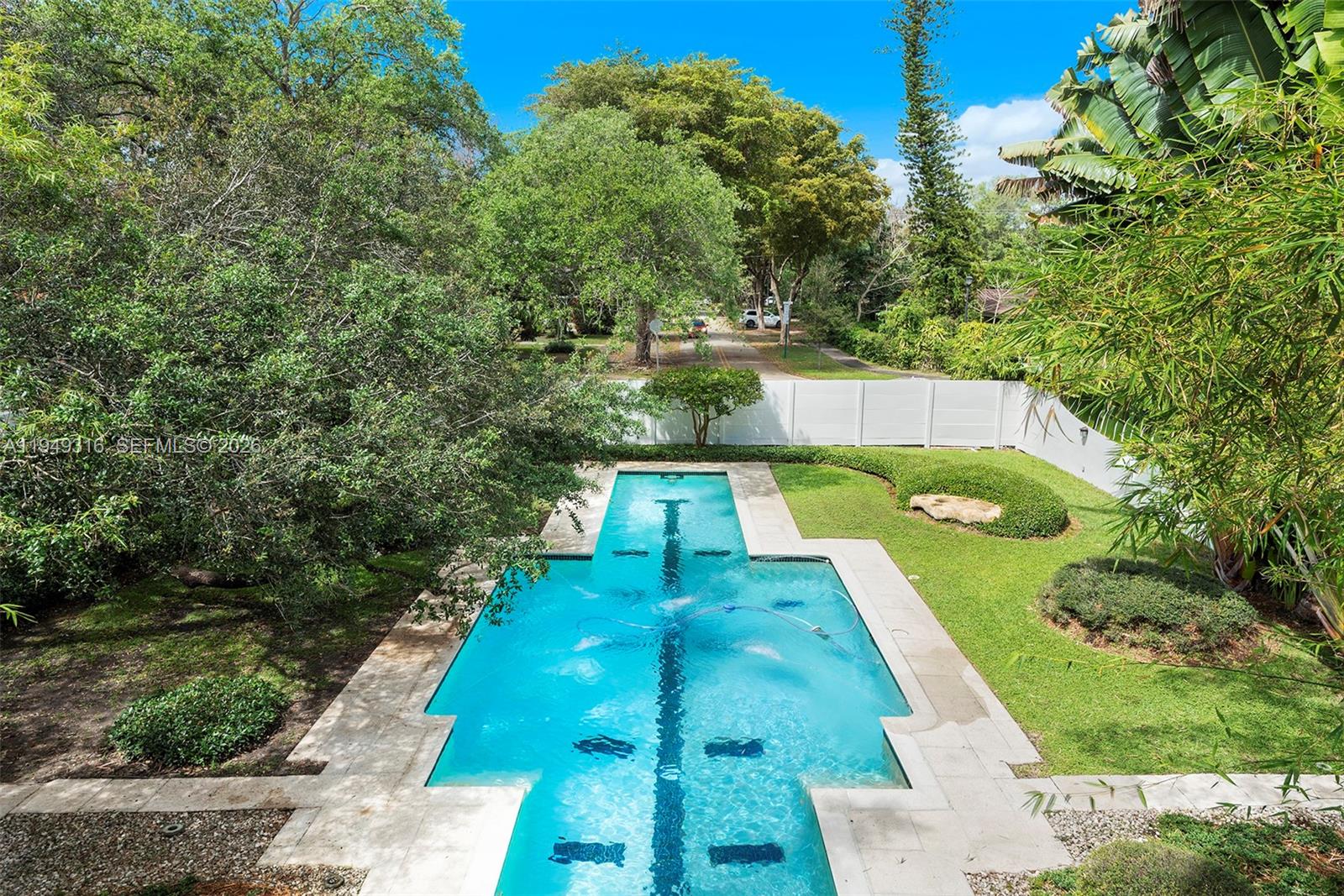 4191 Lybyer Ave Miami, FL 33133