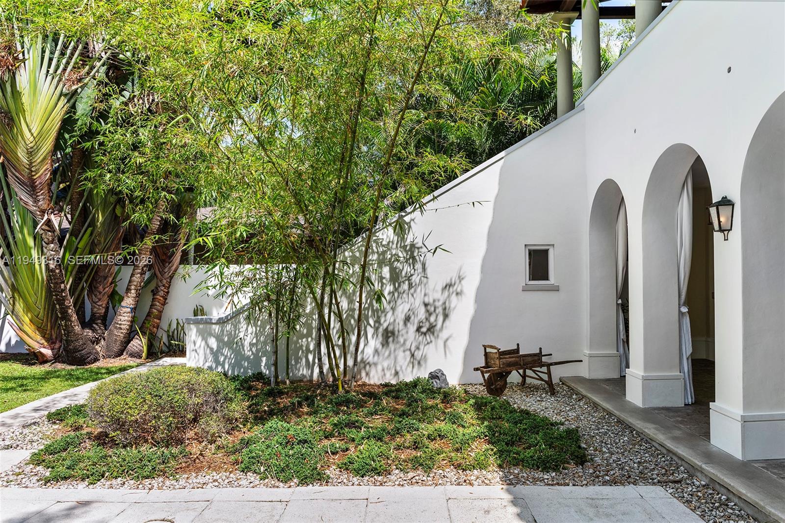 4191 Lybyer Ave Miami, FL 33133