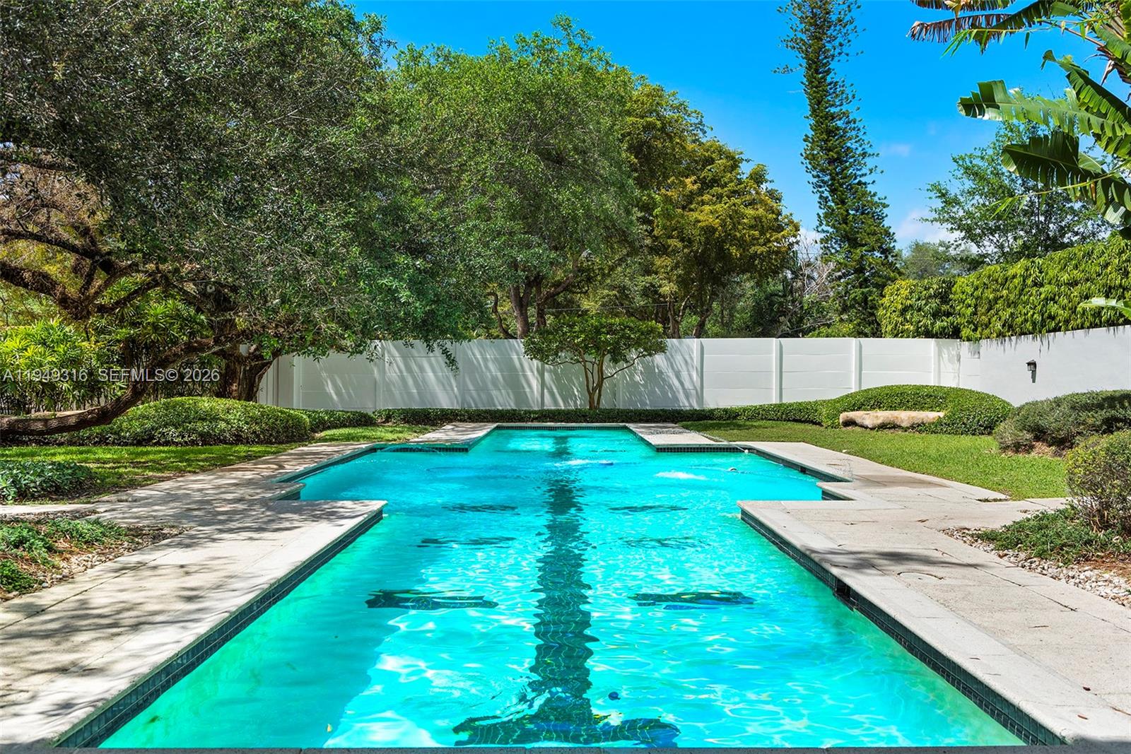 4191 Lybyer Ave Miami, FL 33133