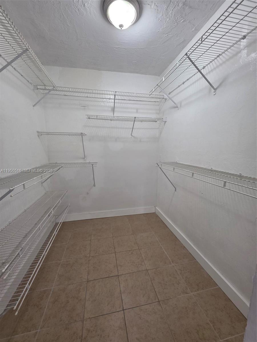 5505 NW 7th St #W117 Miami, FL 33126