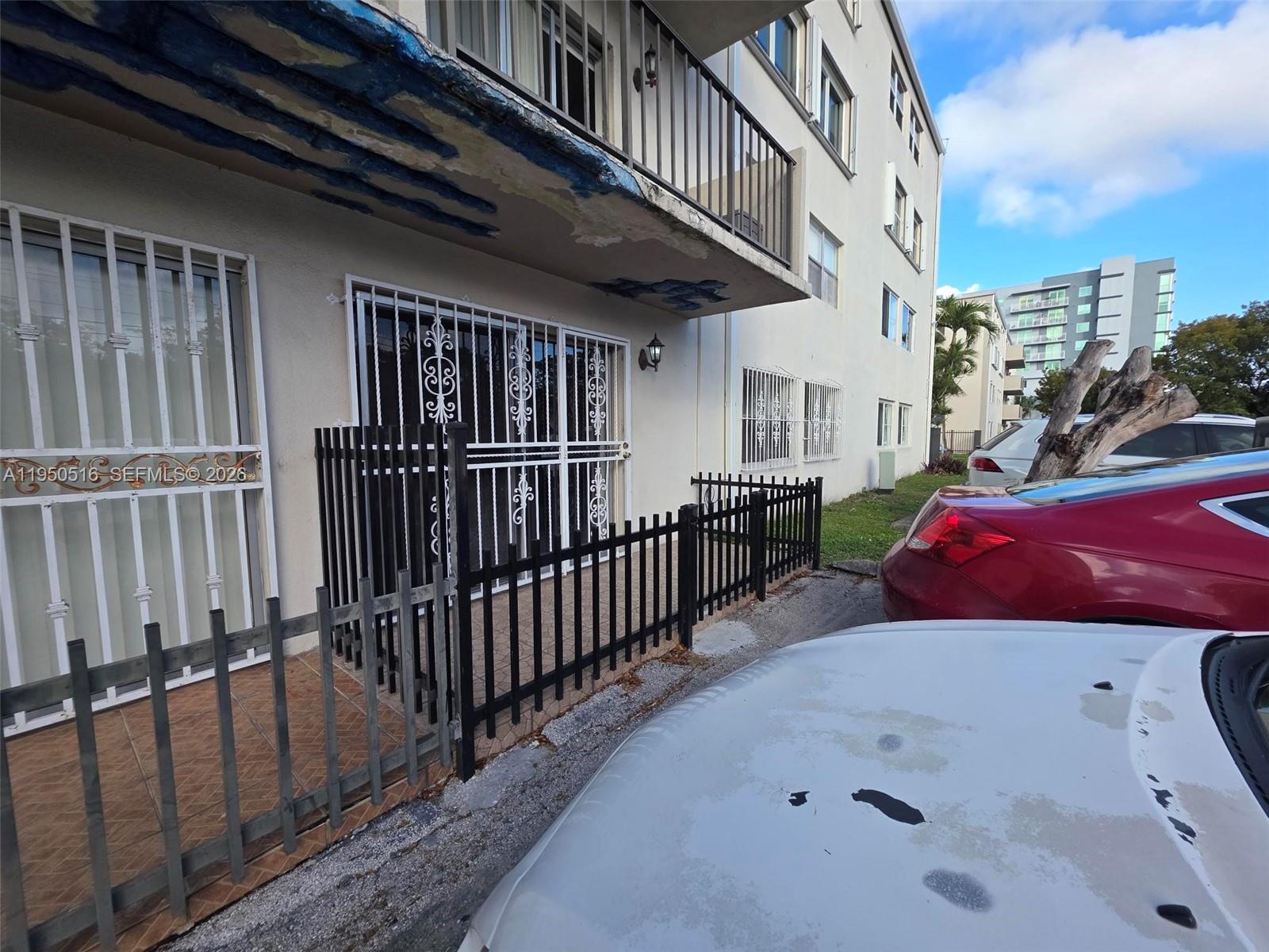 5505 NW 7th St #W117 Miami, FL 33126