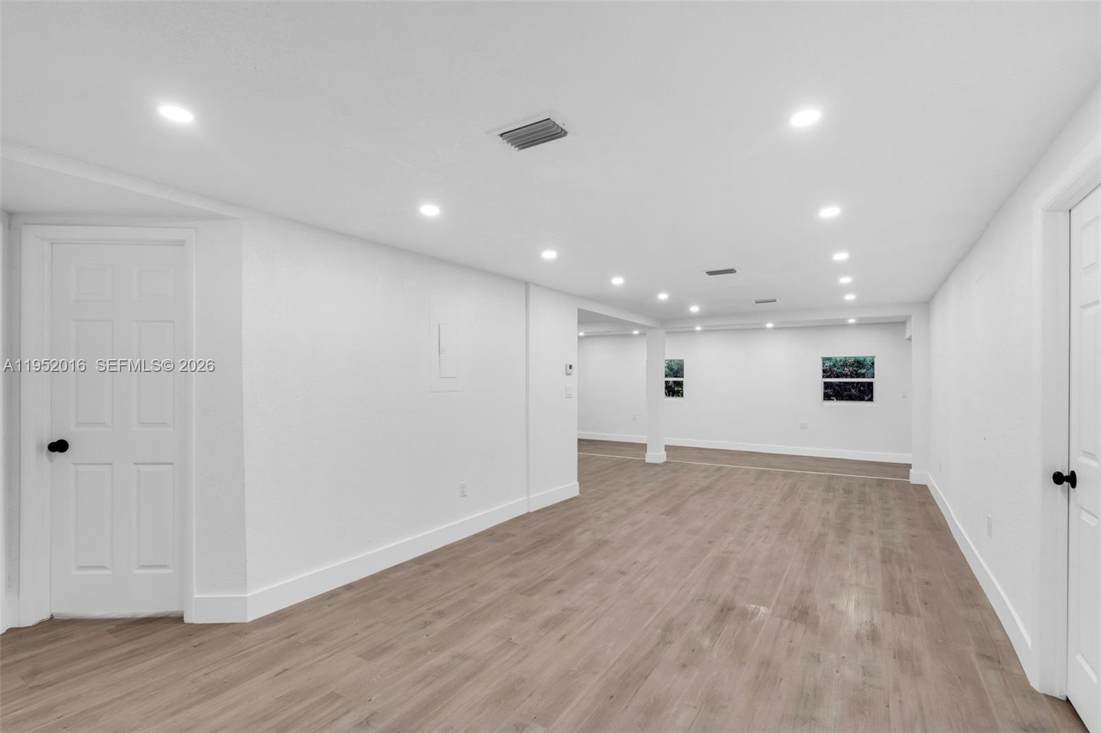 75 NW 160th St Miami, FL 33169