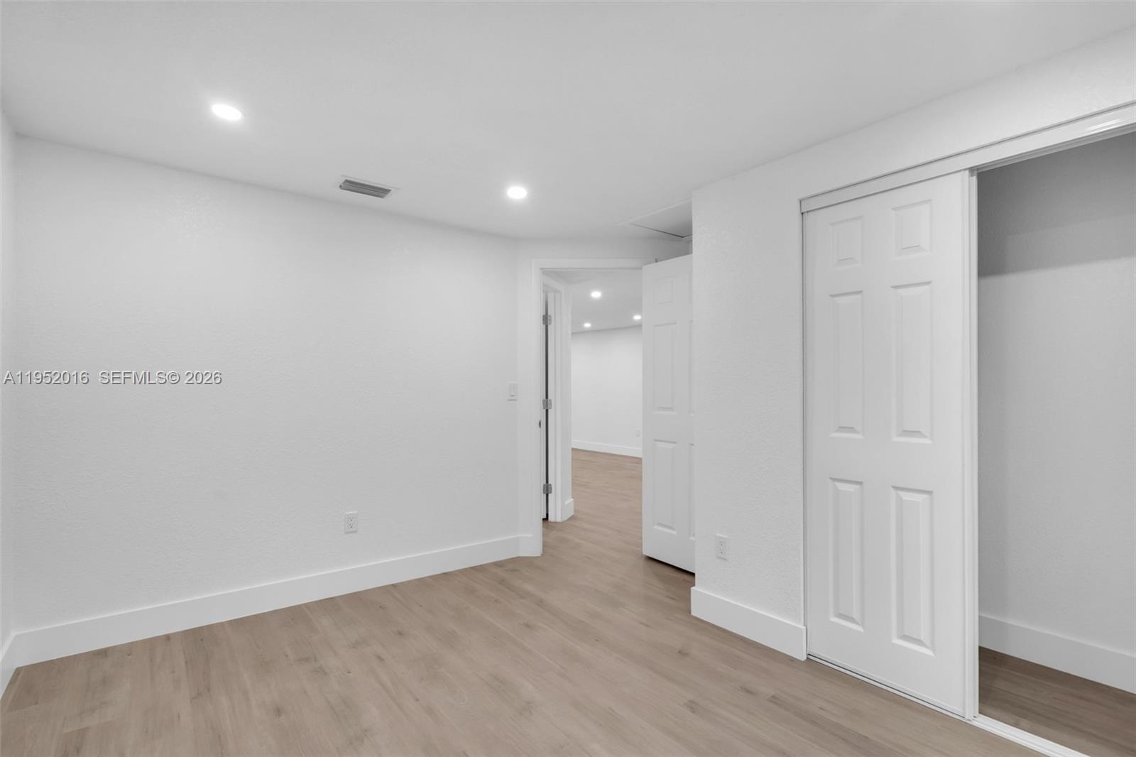 75 NW 160th St Miami, FL 33169