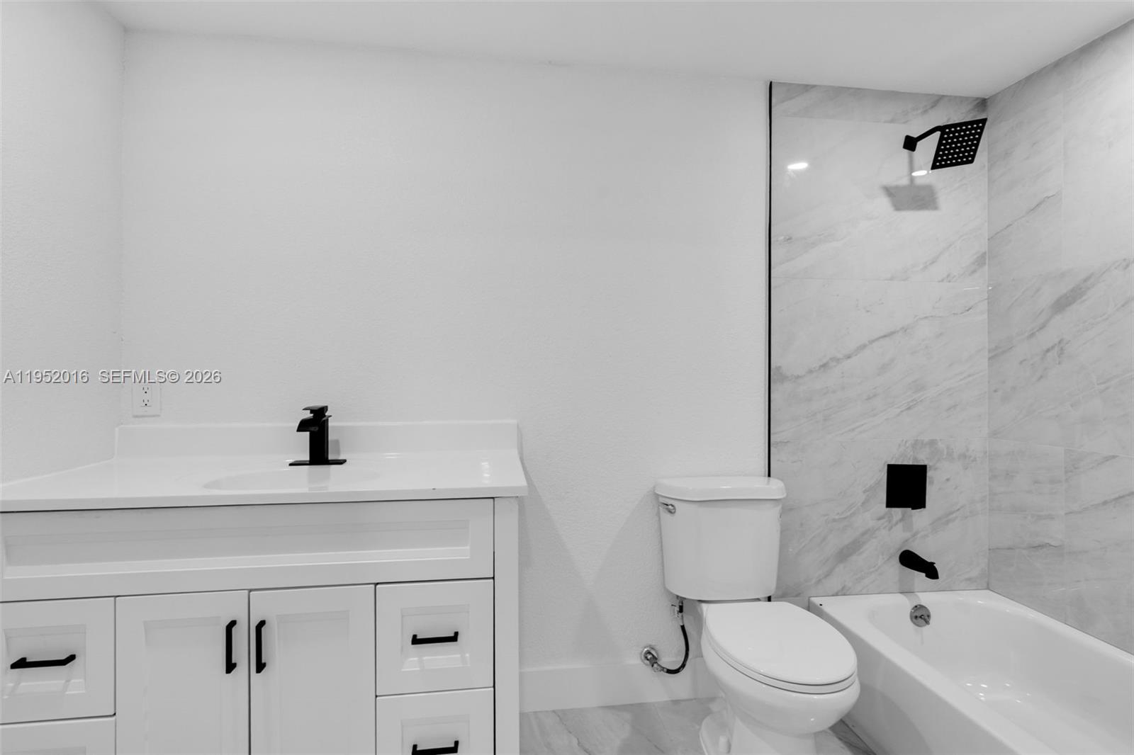 75 NW 160th St Miami, FL 33169