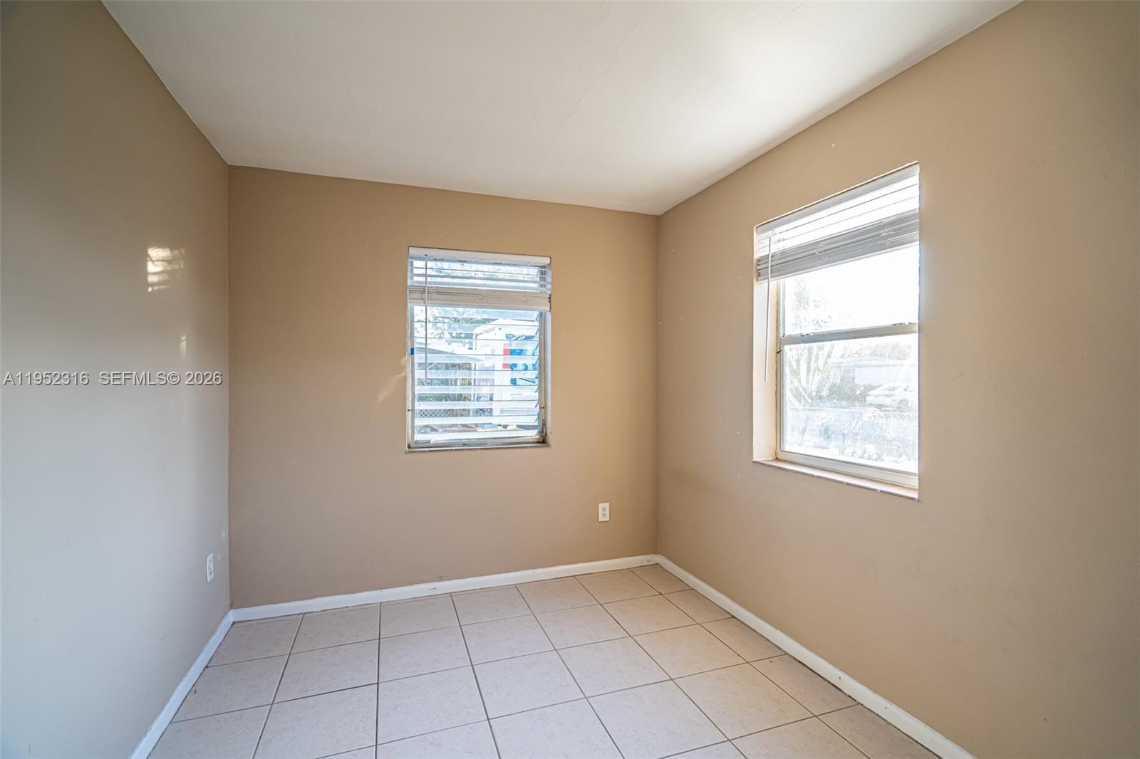 5196 NE 19th Ave Pompano Beach, FL 33064