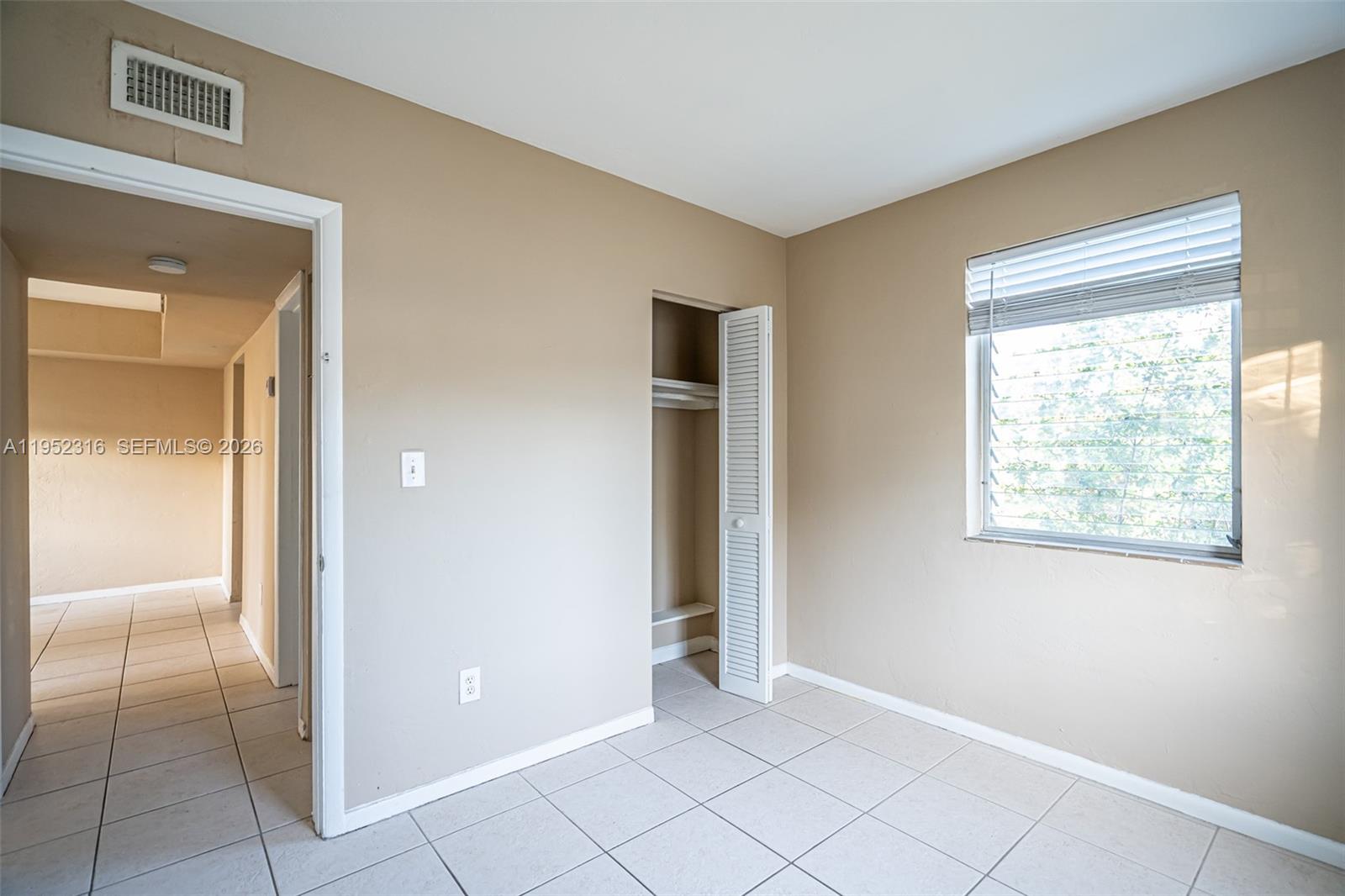 5196 NE 19th Ave Pompano Beach, FL 33064