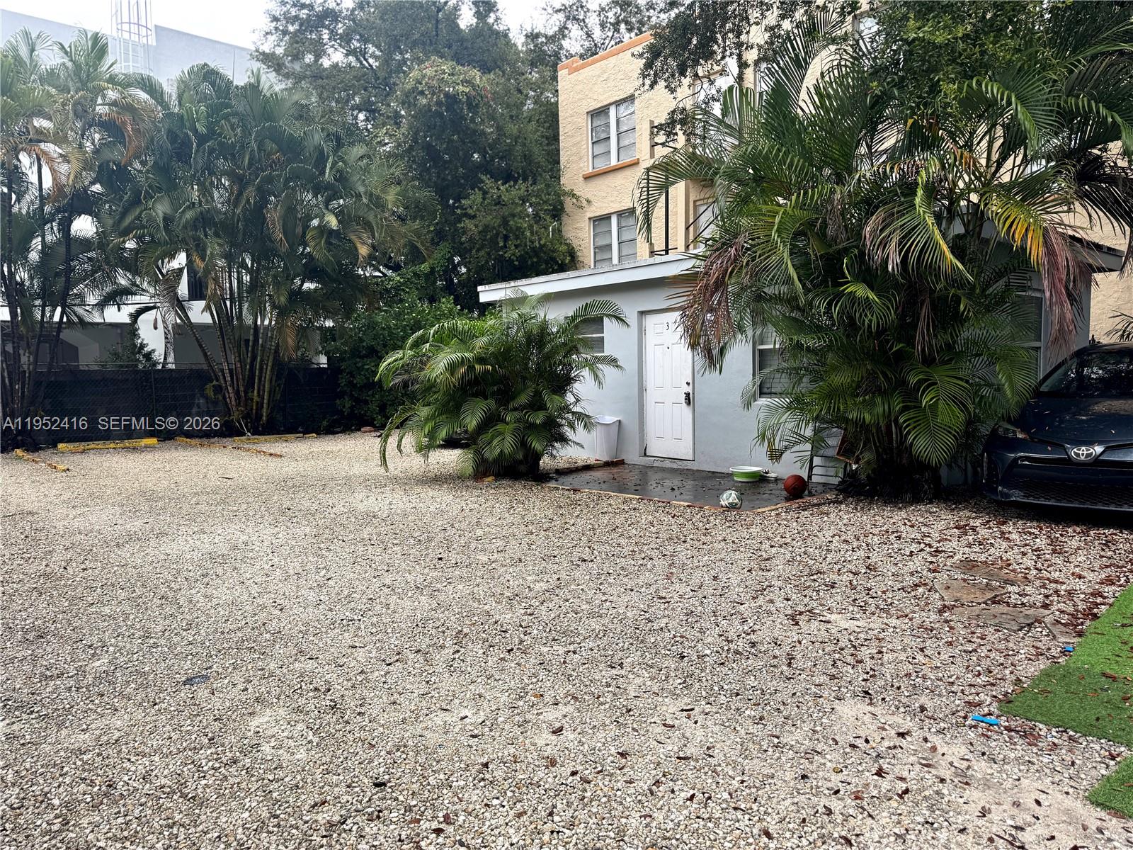 529 SW 3rd St Miami, FL 33130