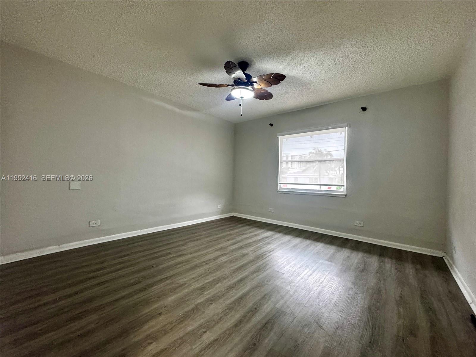 529 SW 3rd St Miami, FL 33130