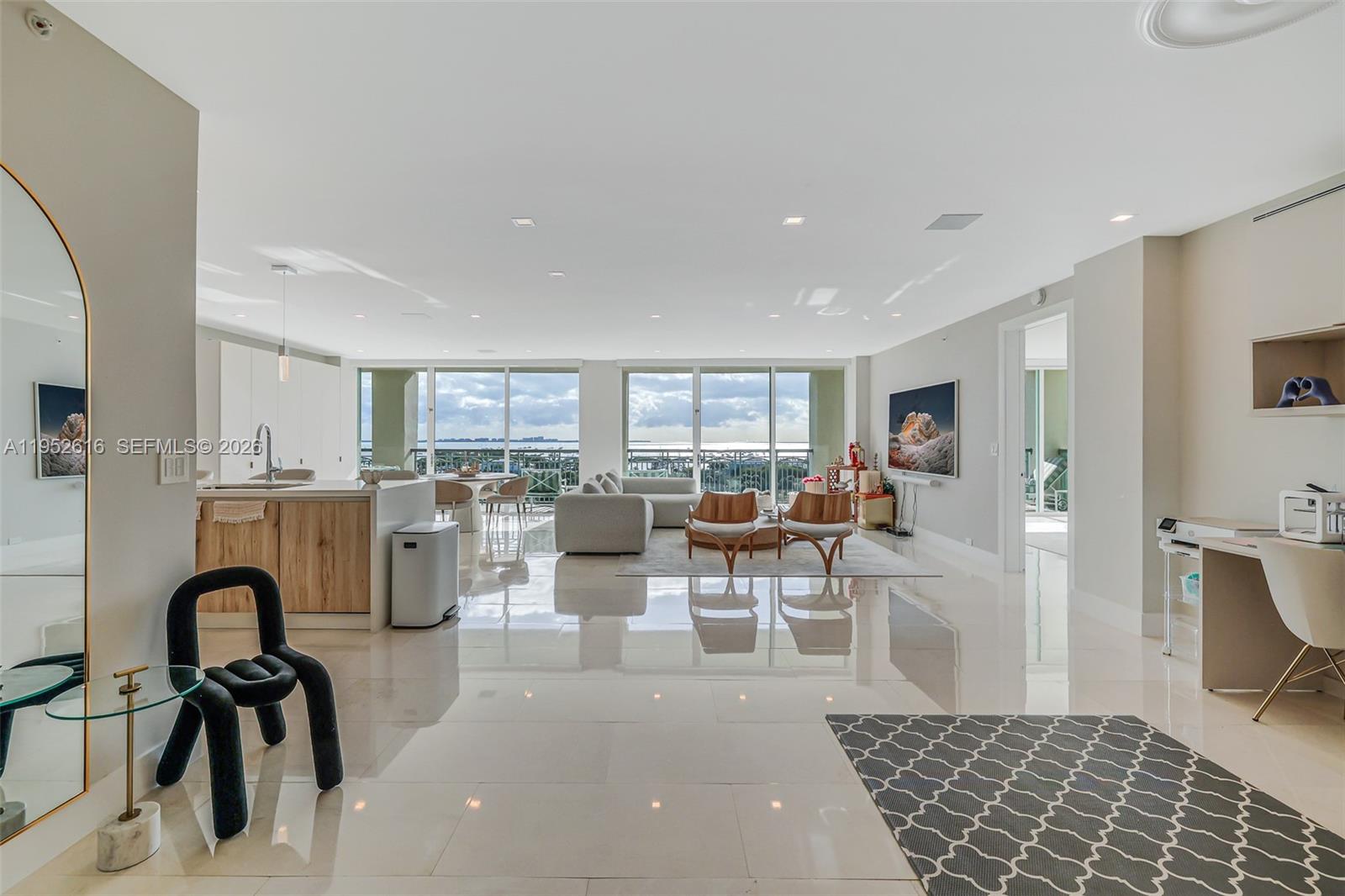 image Ritz-Carlton Coconut Grove1