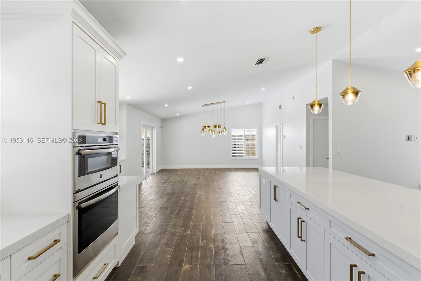 5976 SW 88th Pl Miami, FL 33173