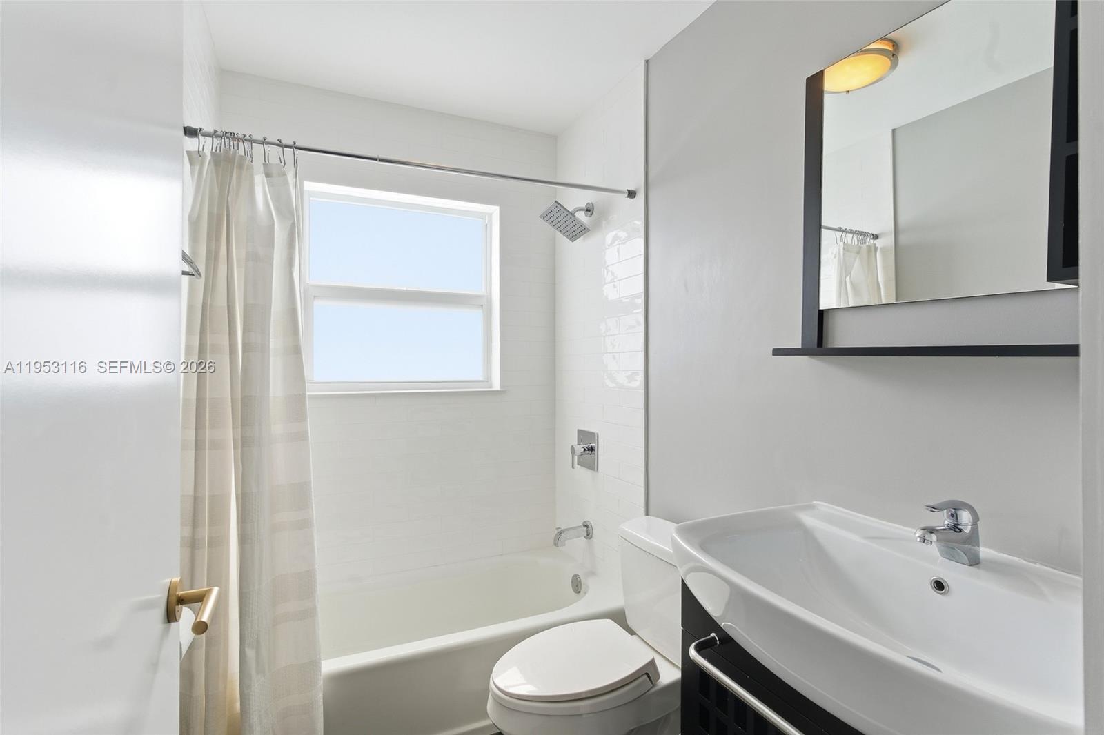 5976 SW 88th Pl Miami, FL 33173