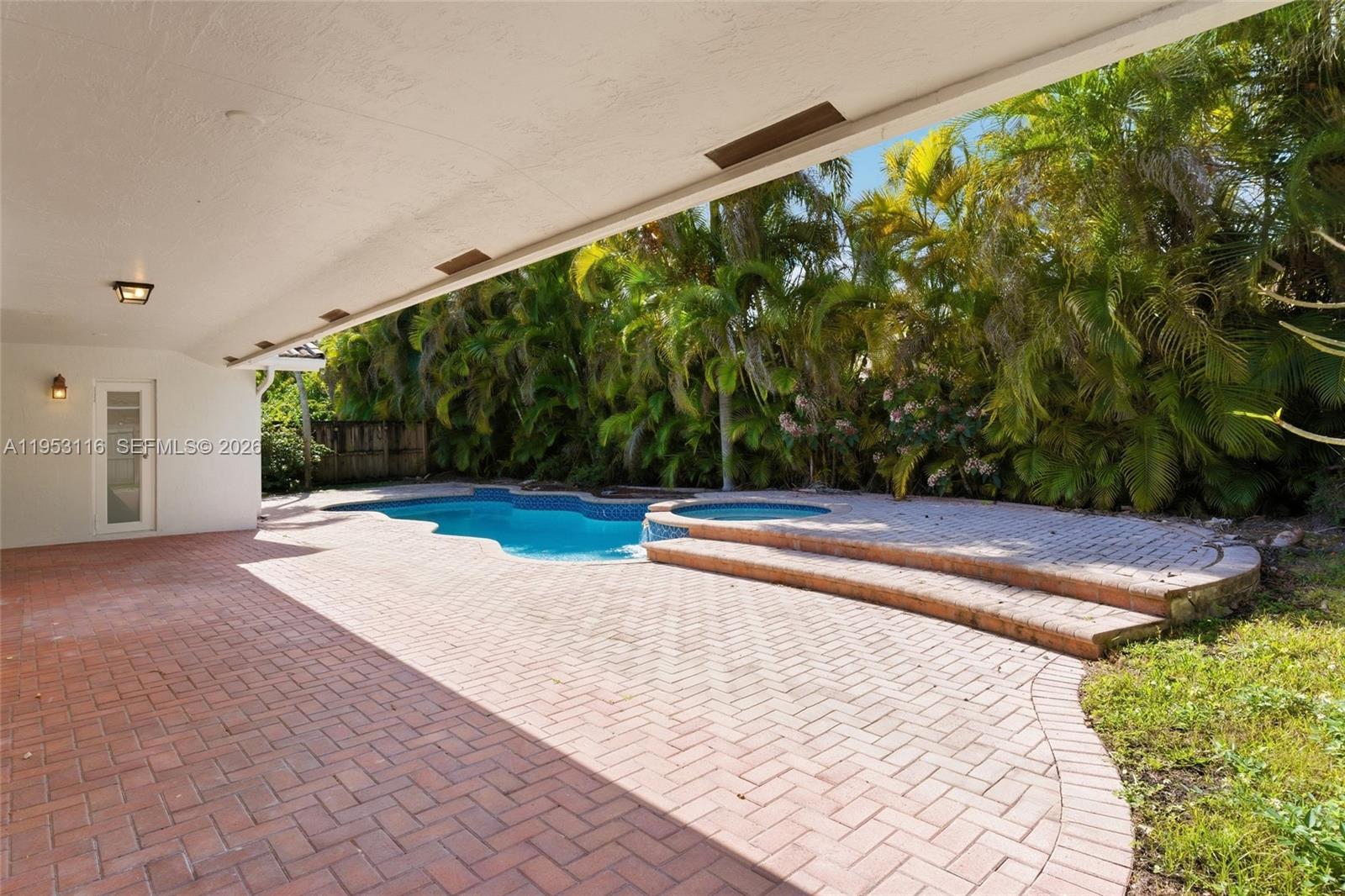 5976 SW 88th Pl Miami, FL 33173