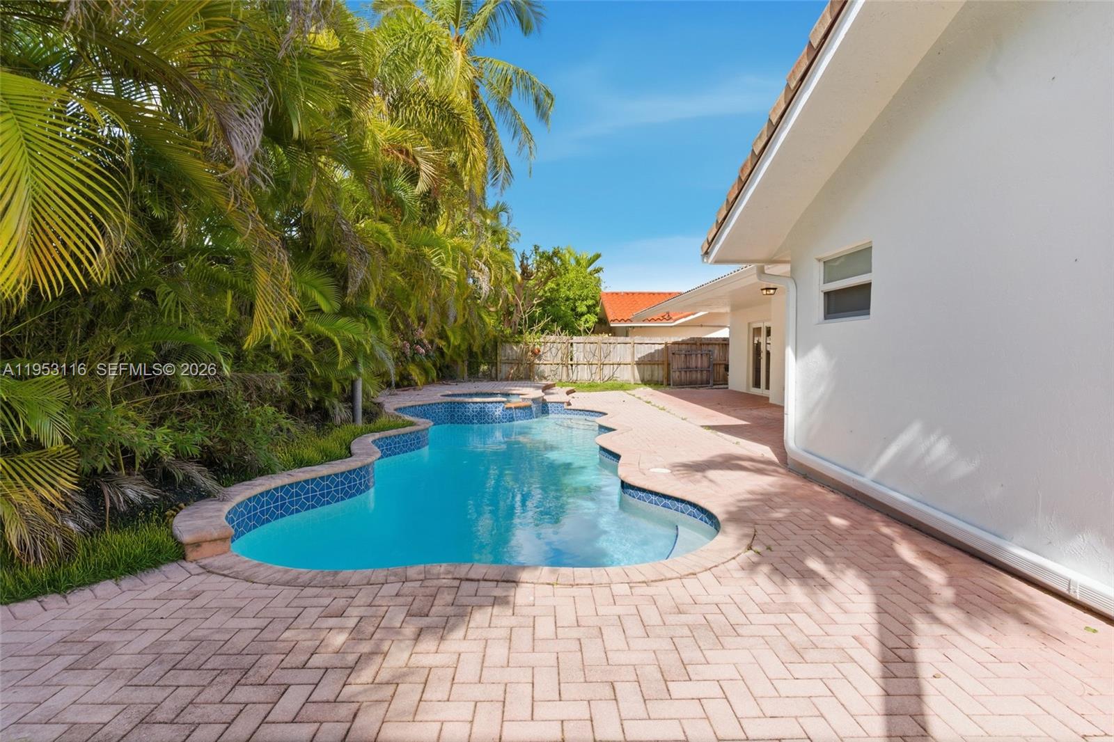 5976 SW 88th Pl Miami, FL 33173