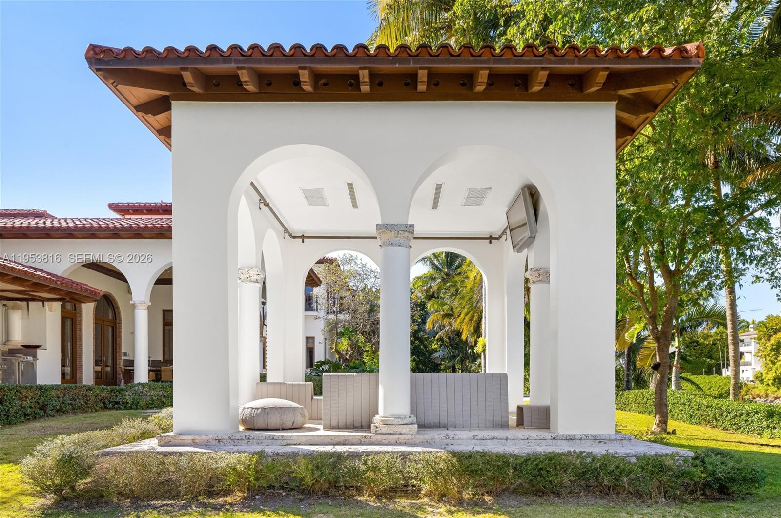 221 Casuarina Concourse Coral Gables, FL 33143