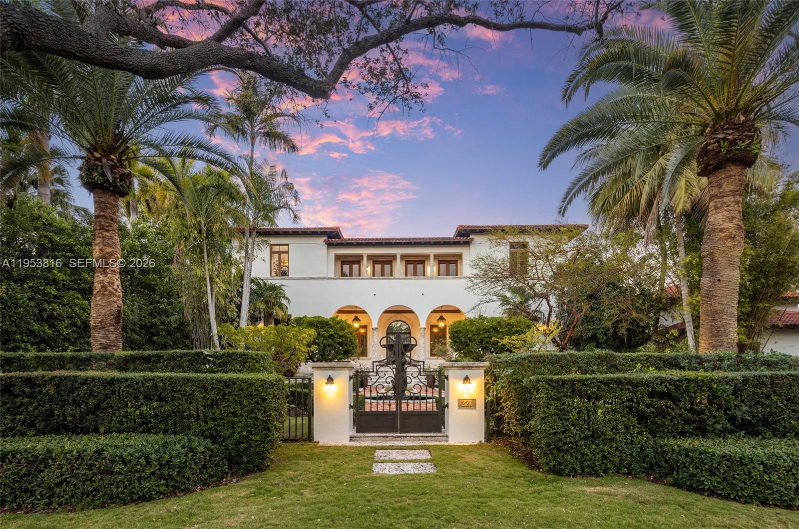 221 Casuarina Concourse Coral Gables, FL 33143