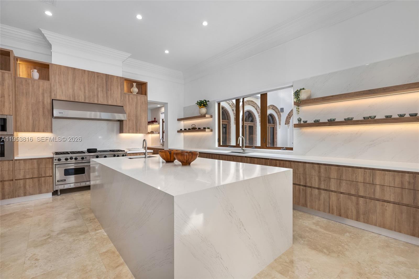 221 Casuarina Concourse Coral Gables, FL 33143