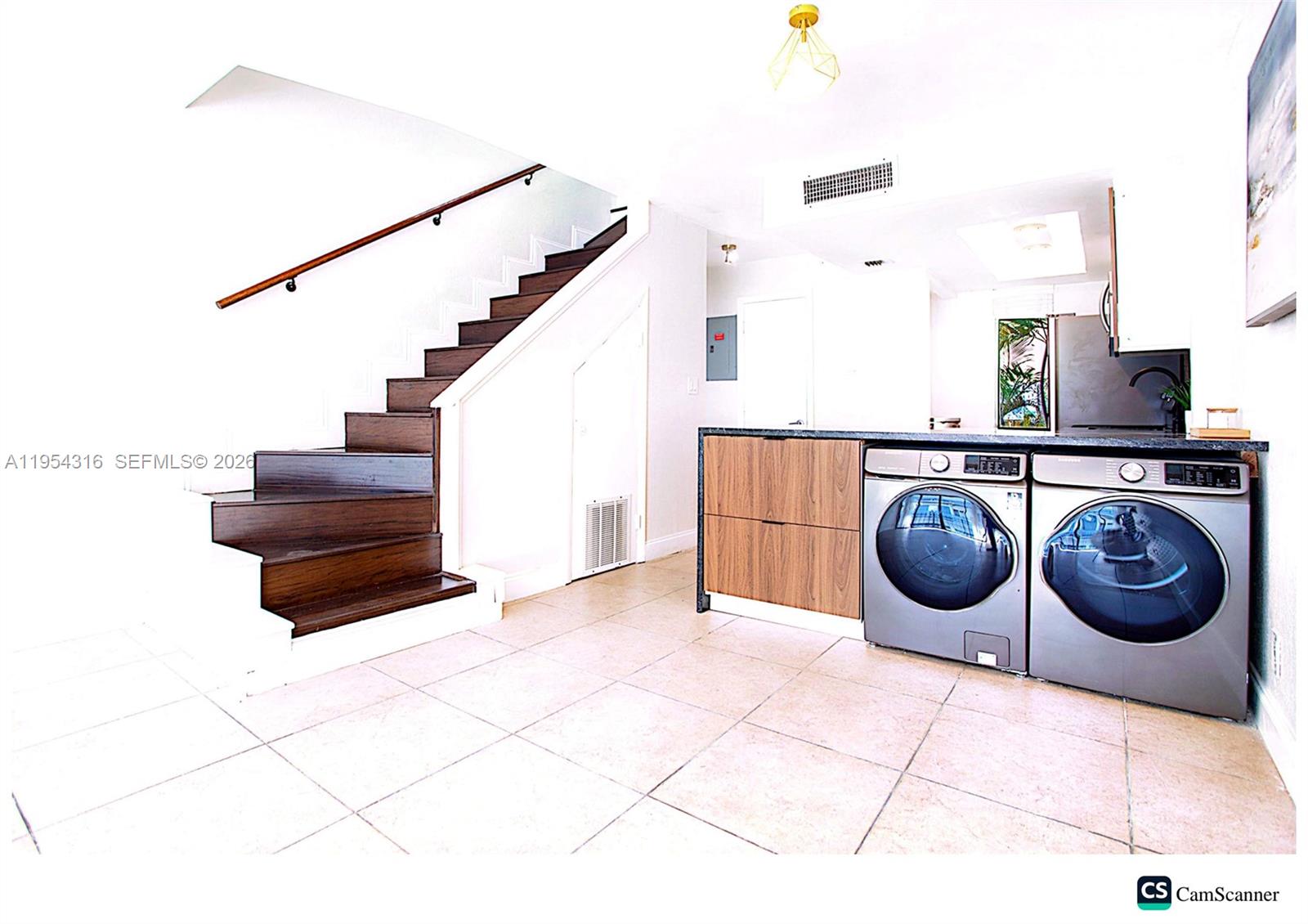 1531 SE 15th St #5 Fort Lauderdale, FL 33316