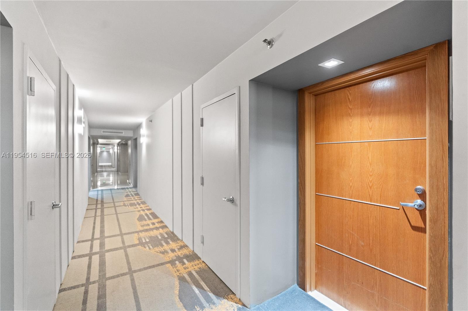 image South Pointe Towers22