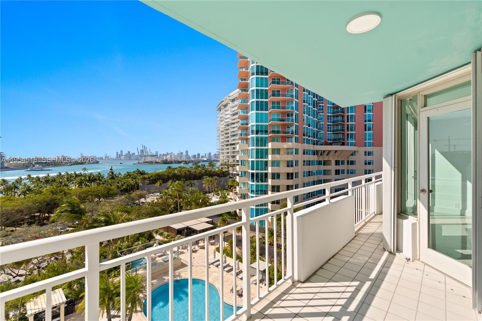 image South Pointe Towers6