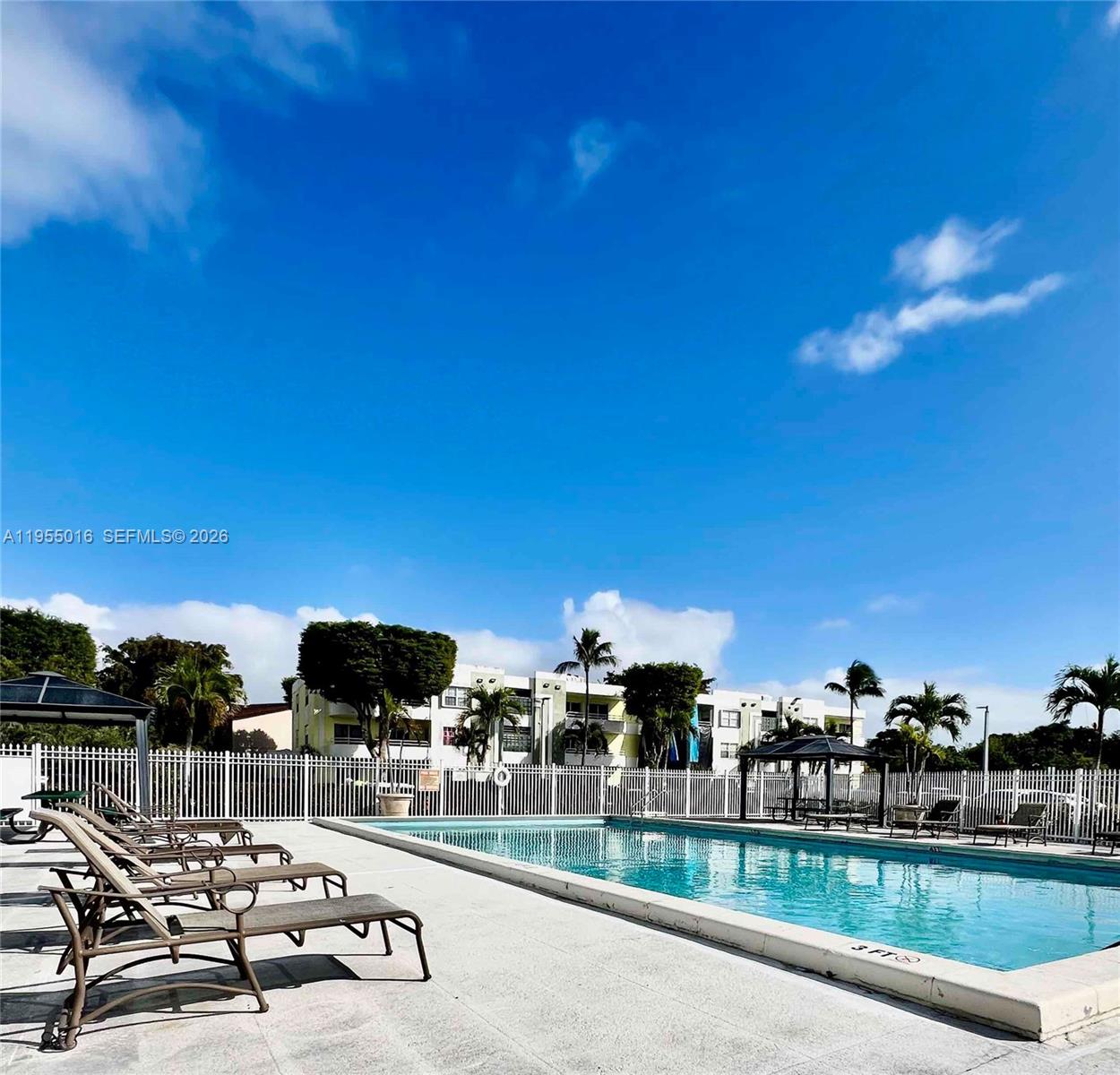 10785 SW 108th Ave #308