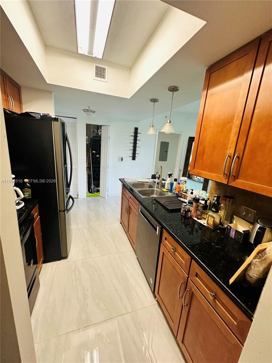 image Cite on the Bay East5