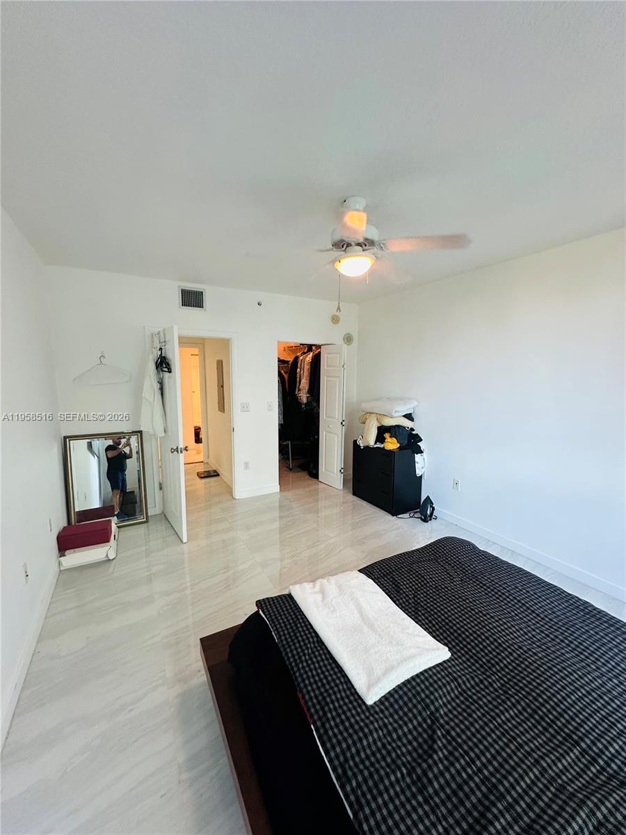 image Cite on the Bay East8