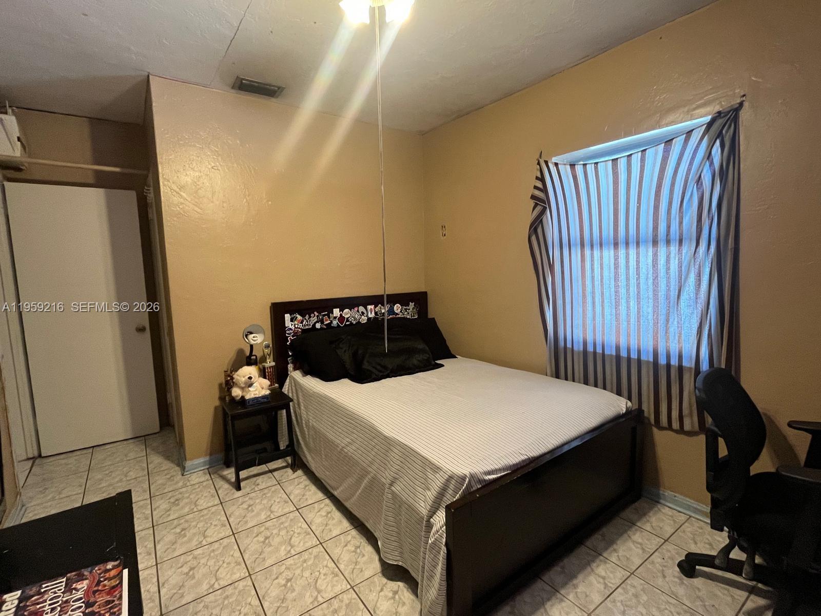 1701 NE 180th St North Miami Beach, FL 33162