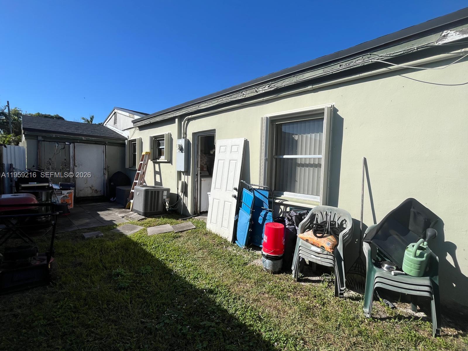 1701 NE 180th St North Miami Beach, FL 33162