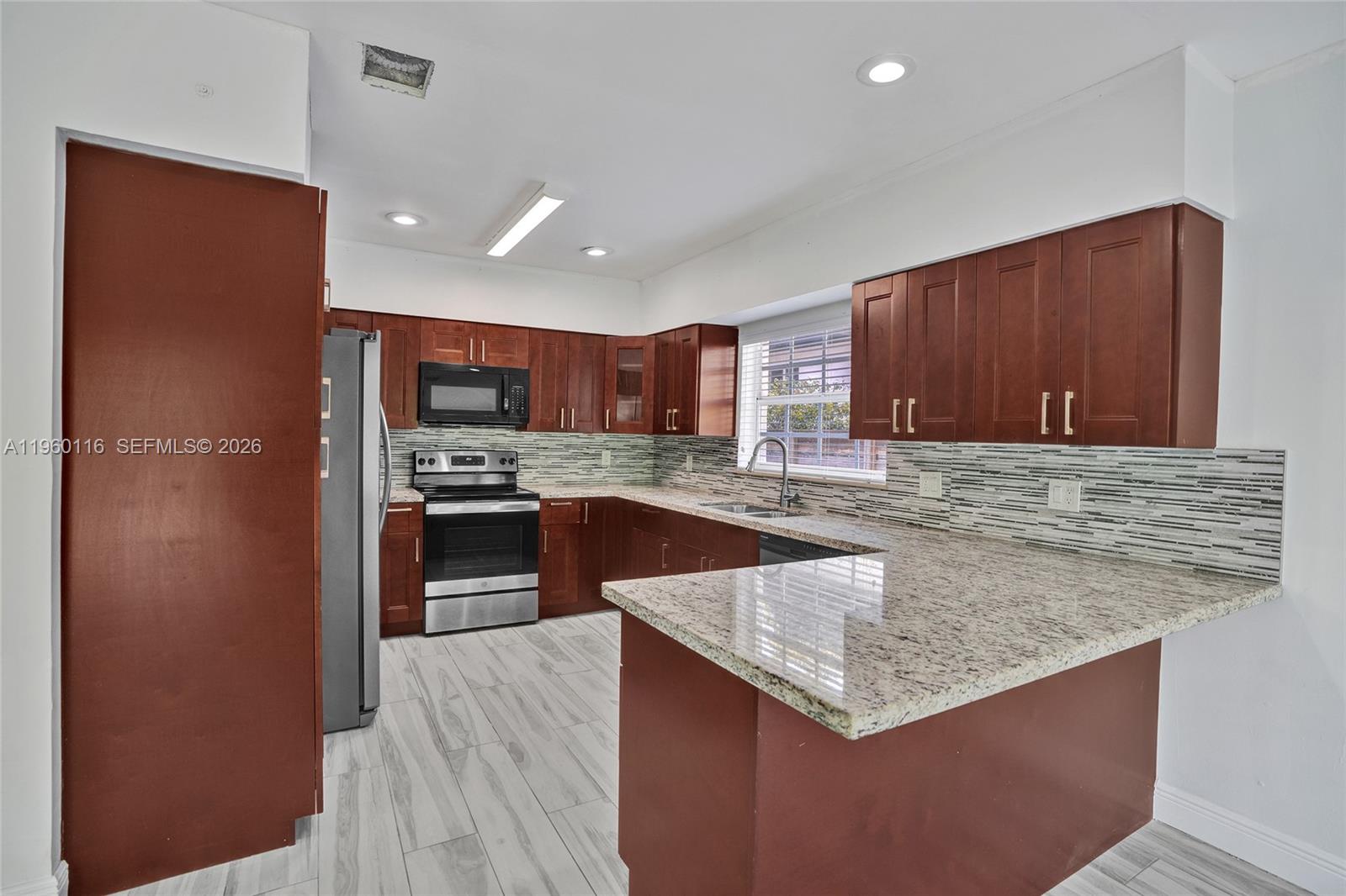 5721 SW 11th St West Miami, FL 33144