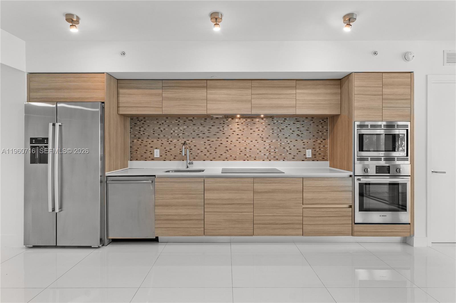 6620 Indian Crk Dr #116 Miami Beach, FL 33141