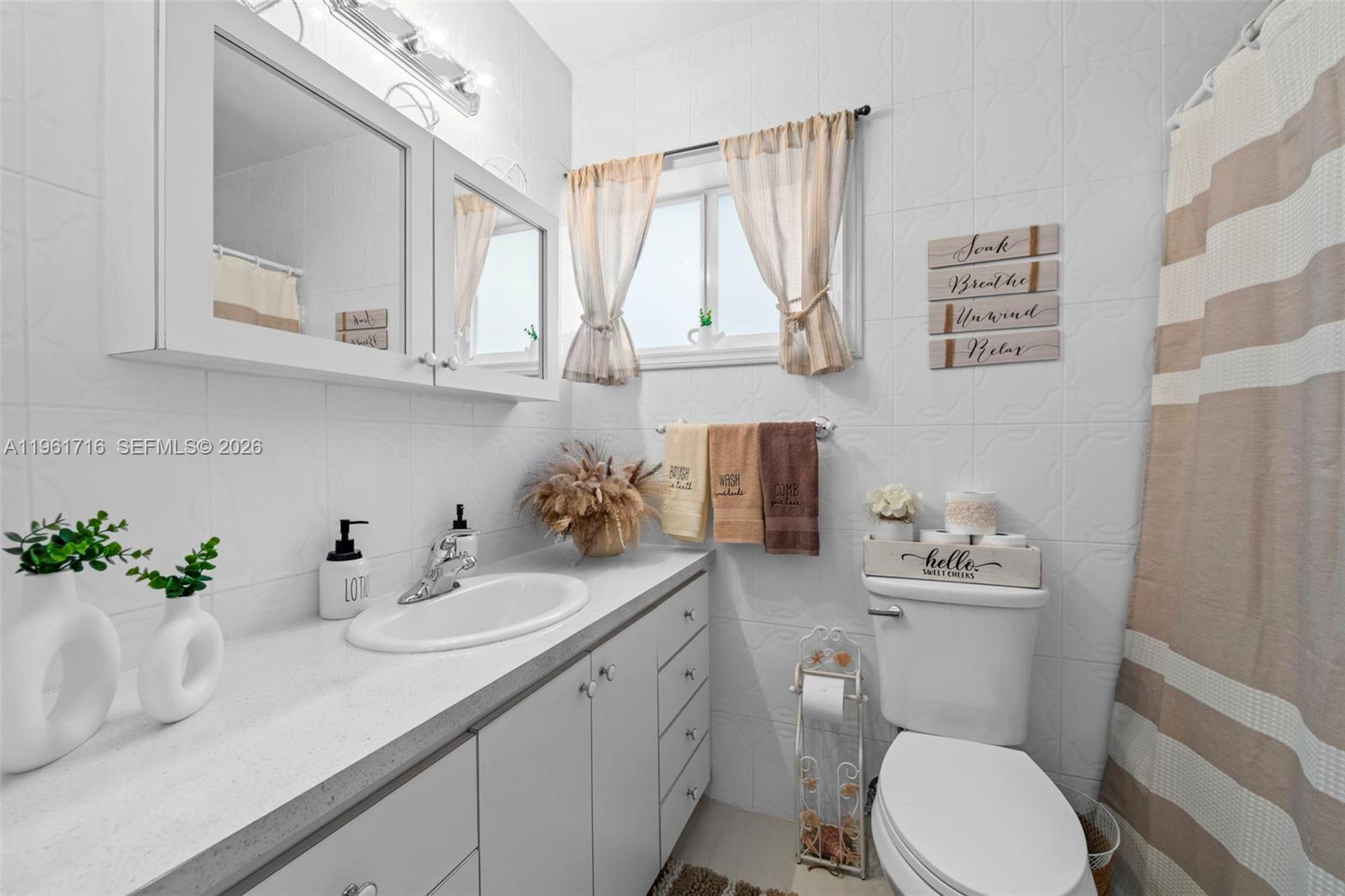 1916 N 36th Ave Hollywood, FL 33021