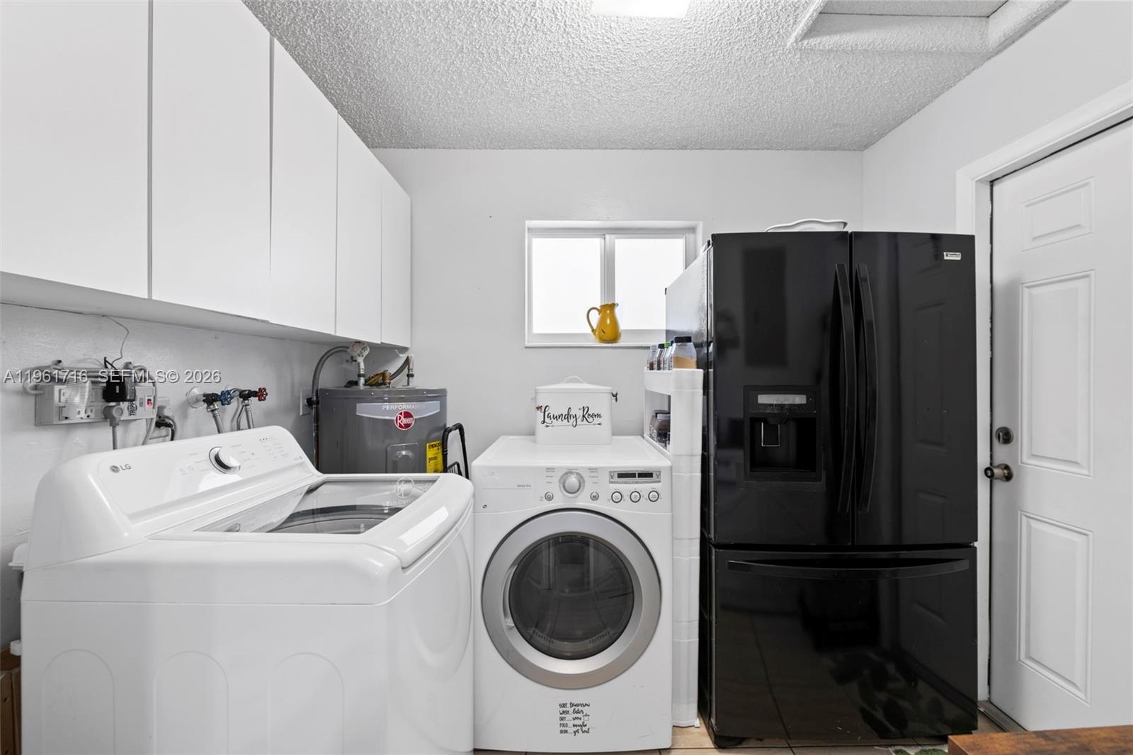 1916 N 36th Ave Hollywood, FL 33021