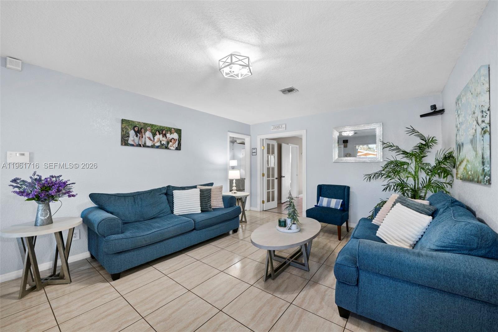 1916 N 36th Ave Hollywood, FL 33021